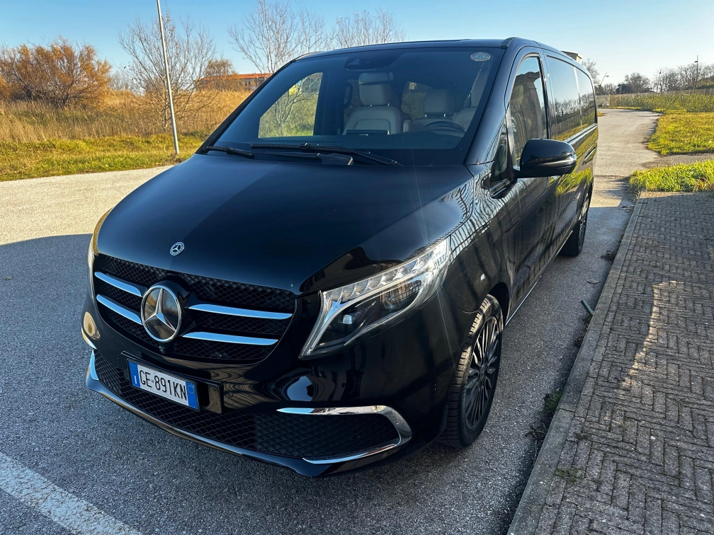 Mercedes Classe V - 2022 - 7 Passseggeri (3)